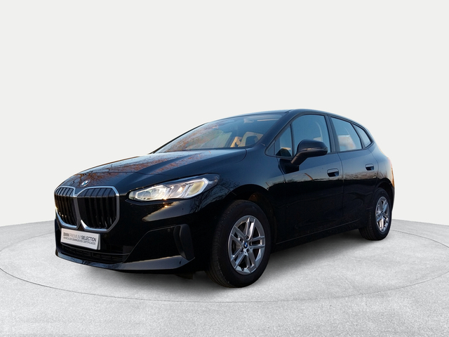 BMW Serie 2 218d Active Tourer color Negro. Año 2022. 110KW(150CV). Diésel. En concesionario San Rafael Motor, S.L. de Córdoba