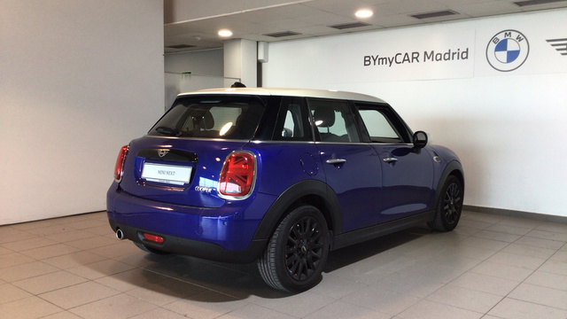 fotoG 3 del MINI MINI 5 Puertas Cooper 100 kW (136 CV) 136cv Gasolina del 2020 en Madrid