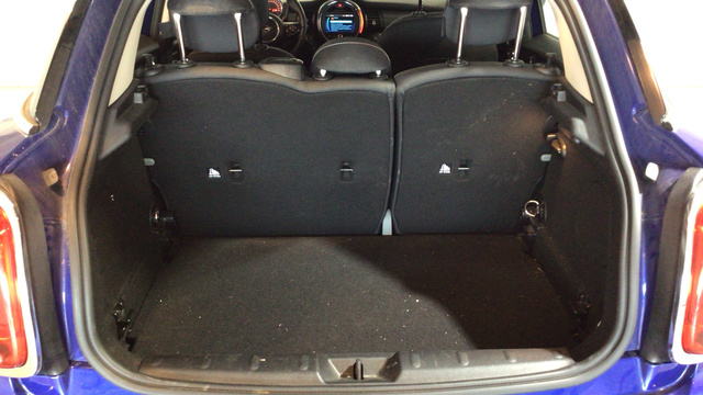 fotoG 9 del MINI MINI 5 Puertas Cooper 100 kW (136 CV) 136cv Gasolina del 2020 en Madrid