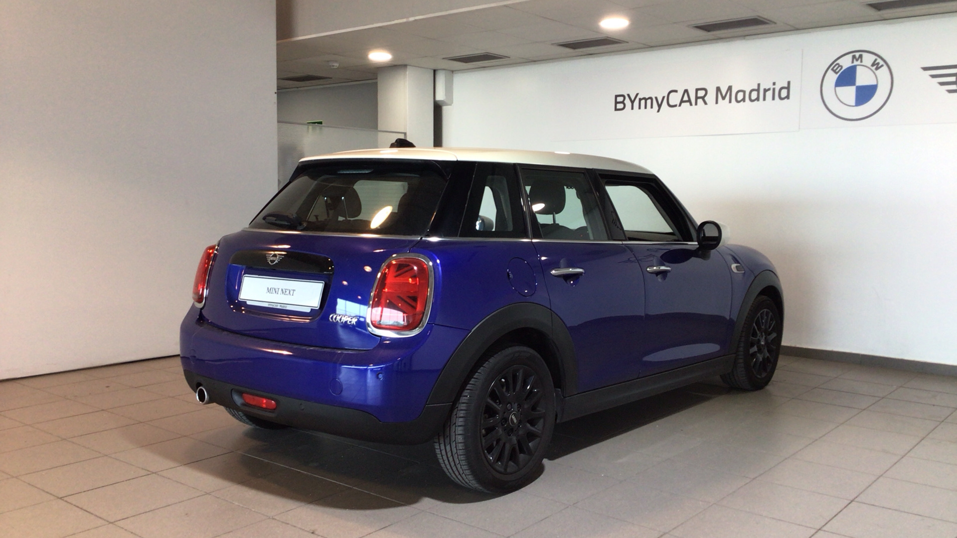 fotoG 3 del MINI MINI 5 Puertas Cooper 100 kW (136 CV) 136cv Gasolina del 2020 en Madrid