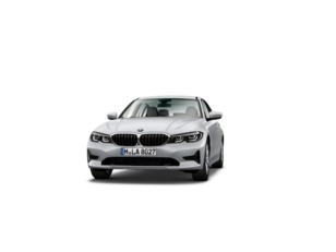 Fotos de BMW Serie 3 318d color Gris Plata. Año 2020. 110KW(150CV). Diésel. En concesionario San Pablo Motor | Su Eminencia de Sevilla