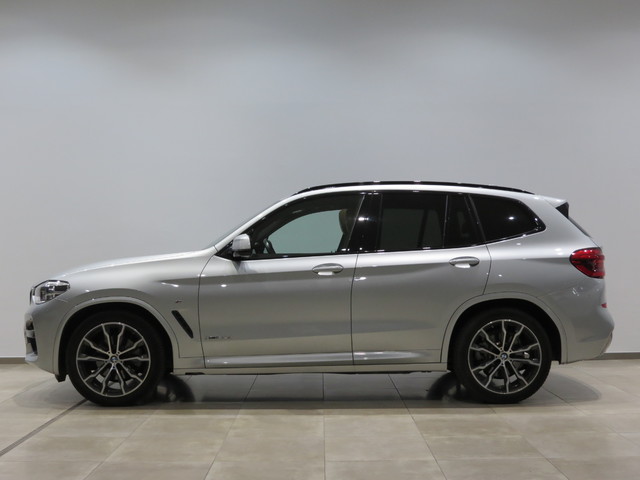 BMW X3 xDrive20d color Gris Plata. Año 2018. 140KW(190CV). Diésel. En concesionario GANDIA Automoviles Fersan, S.A. de Valencia