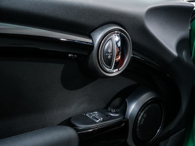 fotoG 20 del MINI MINI 3 Puertas John Cooper Works 170 kW (231 CV) 231cv Gasolina del 2021 en Tarragona