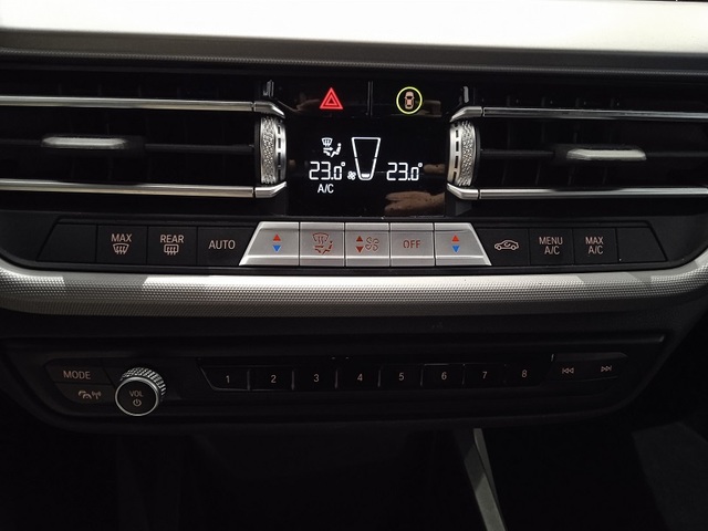 BMW Serie 1 116d color Blanco. Año 2023. 85KW(116CV). Diésel. En concesionario Albamocion S.L. ALBACETE de Albacete