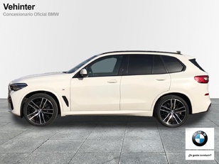 Fotos de BMW X5 xDrive30d color Blanco. Año 2019. 195KW(265CV). Diésel. En concesionario Vehinter Getafe de Madrid