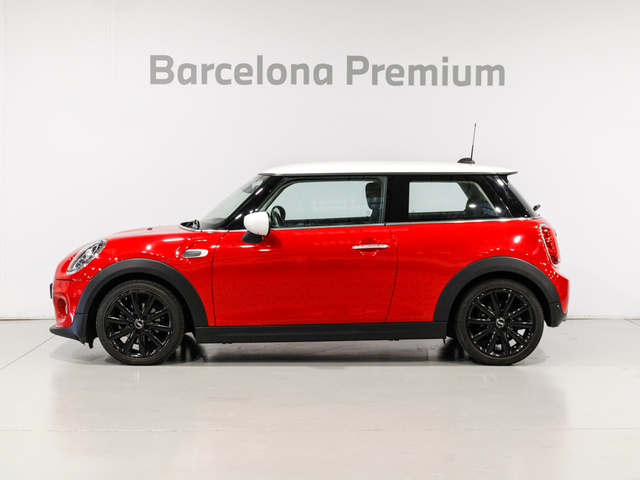 fotoG 2 del MINI MINI 3 Puertas Cooper 100 kW (136 CV) 136cv Gasolina del 2021 en Barcelona