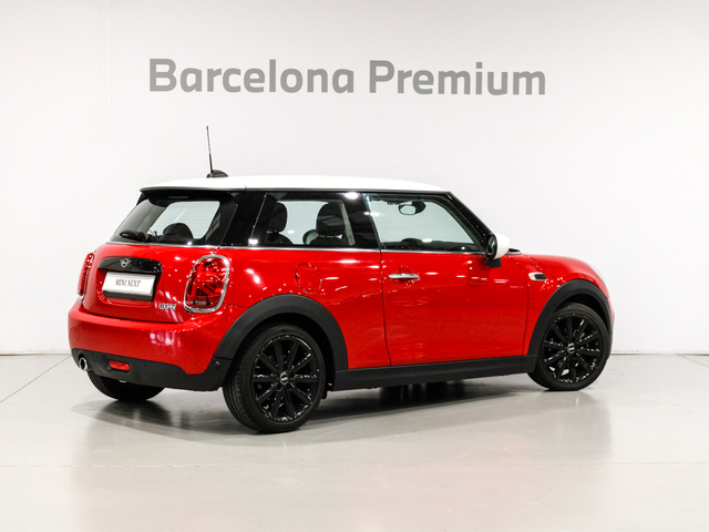 fotoG 3 del MINI MINI 3 Puertas Cooper 100 kW (136 CV) 136cv Gasolina del 2021 en Barcelona