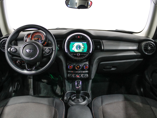 fotoG 6 del MINI MINI 3 Puertas Cooper 100 kW (136 CV) 136cv Gasolina del 2021 en Barcelona
