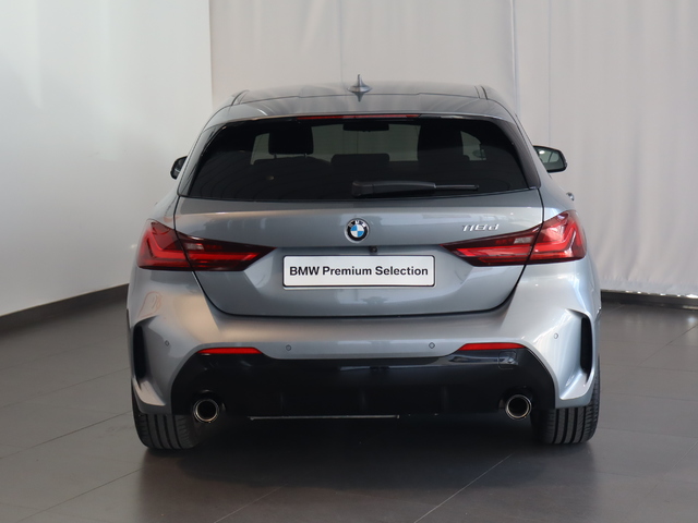 BMW Serie 1 118d color Gris. Año 2024. 110KW(150CV). Diésel. En concesionario Pruna Motor, S.L de Barcelona