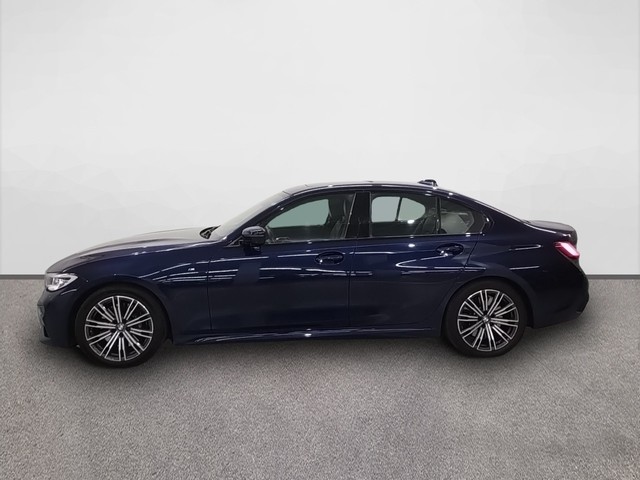 BMW Serie 3 330d color Azul. Año 2019. 195KW(265CV). Diésel. En concesionario Unicars Ponent de Lleida