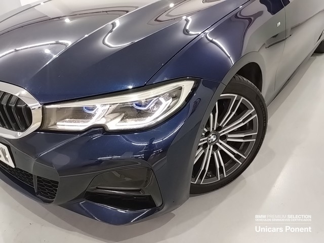 BMW Serie 3 330d color Azul. Año 2019. 195KW(265CV). Diésel. En concesionario Unicars Ponent de Lleida