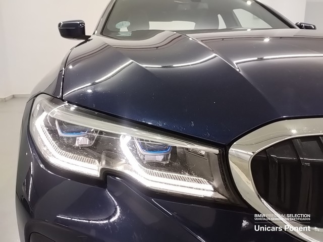 BMW Serie 3 330d color Azul. Año 2019. 195KW(265CV). Diésel. En concesionario Unicars Ponent de Lleida