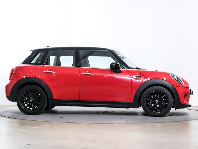 fotoG 11 del MINI MINI 5 Puertas Cooper 100 kW (136 CV) 136cv Gasolina del 2020 en Tarragona