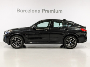 Fotos de BMW X4 xDrive20d color Negro. Año 2024. 140KW(190CV). Diésel. En concesionario Barcelona Premium -- GRAN VIA de Barcelona