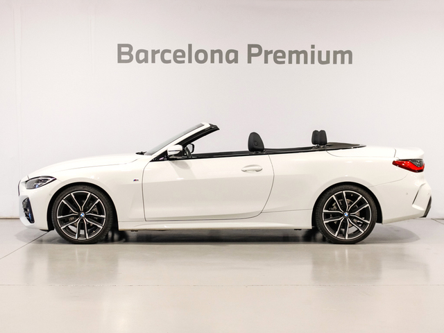 BMW Serie 4 420d Cabrio color Blanco. Año 2022. 140KW(190CV). Diésel. En concesionario Barcelona Premium -- GRAN VIA de Barcelona