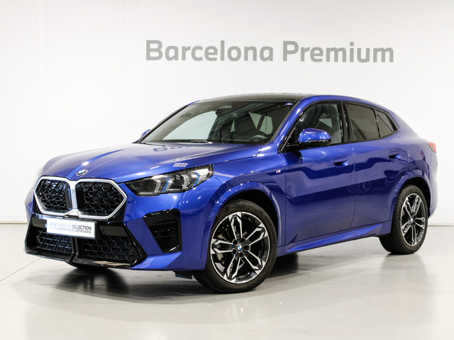 BMW X2 sDrive18d color Azul. Año 2024. 110KW(150CV). Diésel. En concesionario Barcelona Premium -- GRAN VIA de Barcelona