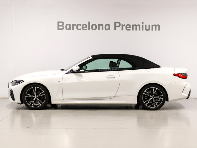 BMW Serie 4 420d Cabrio color Blanco. Año 2024. 140KW(190CV). Diésel. En concesionario Barcelona Premium -- GRAN VIA de Barcelona