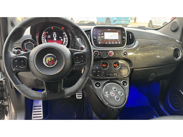 Abarth 500 1.4 16v T-Jet 595 Competizione 132 kW (180 CV)