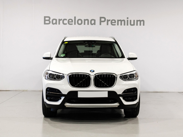 BMW X3 xDrive20i color Blanco. Año 2022. 135KW(184CV). Gasolina. En concesionario Barcelona Premium -- GRAN VIA de Barcelona