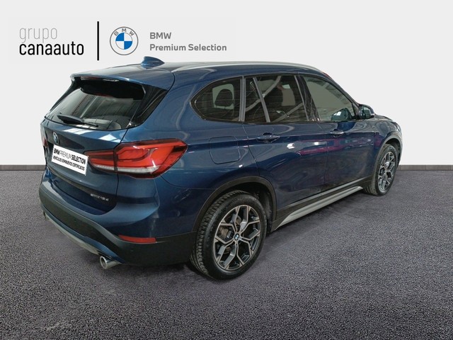 BMW X1 sDrive18d color Azul. Año 2021. 110KW(150CV). Diésel. En concesionario TACO de Sta. C. Tenerife