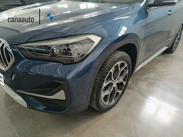 BMW X1 sDrive18d color Azul. Año 2021. 110KW(150CV). Diésel. En concesionario TACO de Sta. C. Tenerife