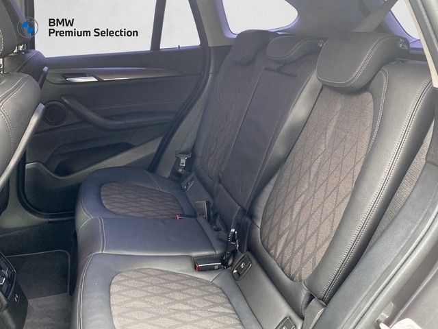 BMW X1 sDrive18i color Gris. Año 2021. 103KW(140CV). Gasolina. En concesionario Marmotor de Las Palmas