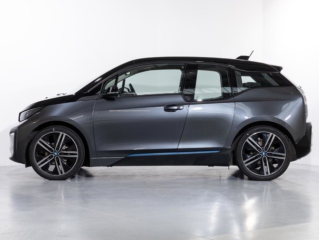 BMW i3 120Ah color Gris. Año 2021. 125KW(170CV). Eléctrico. En concesionario Oliva Motor Girona de Girona