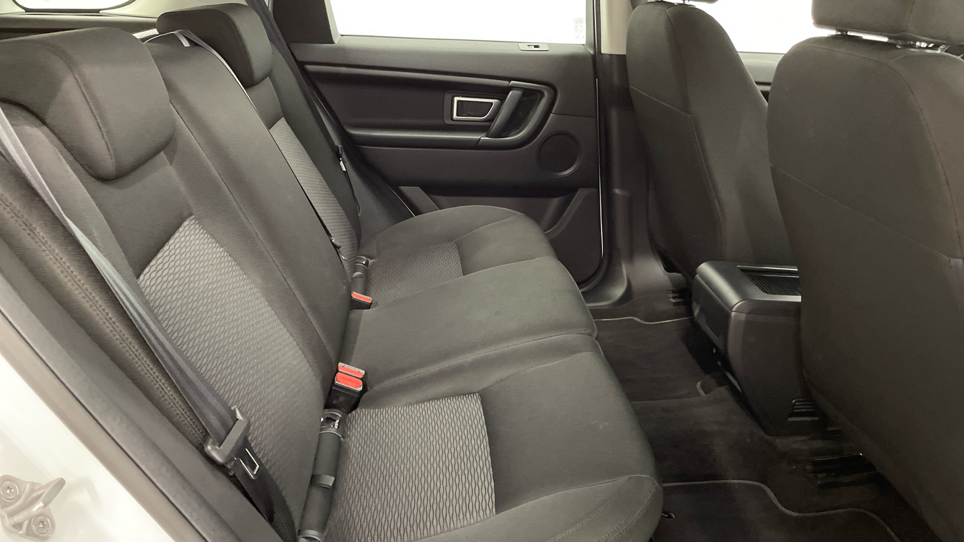 Land Rover Discovery Sport 2.0L TD4 - 9