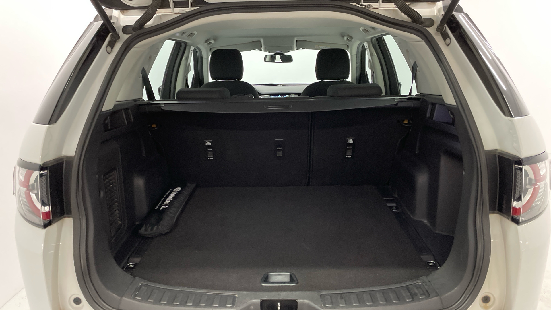 Land Rover Discovery Sport 2.0L TD4 - 11