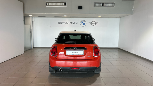 fotoG 4 del MINI MINI 5 Puertas Cooper 100 kW (136 CV) 136cv Gasolina del 2019 en Madrid