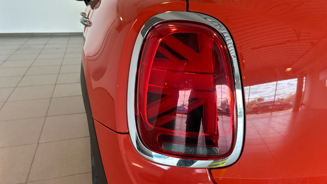 fotoG 16 del MINI MINI 5 Puertas Cooper 100 kW (136 CV) 136cv Gasolina del 2019 en Madrid