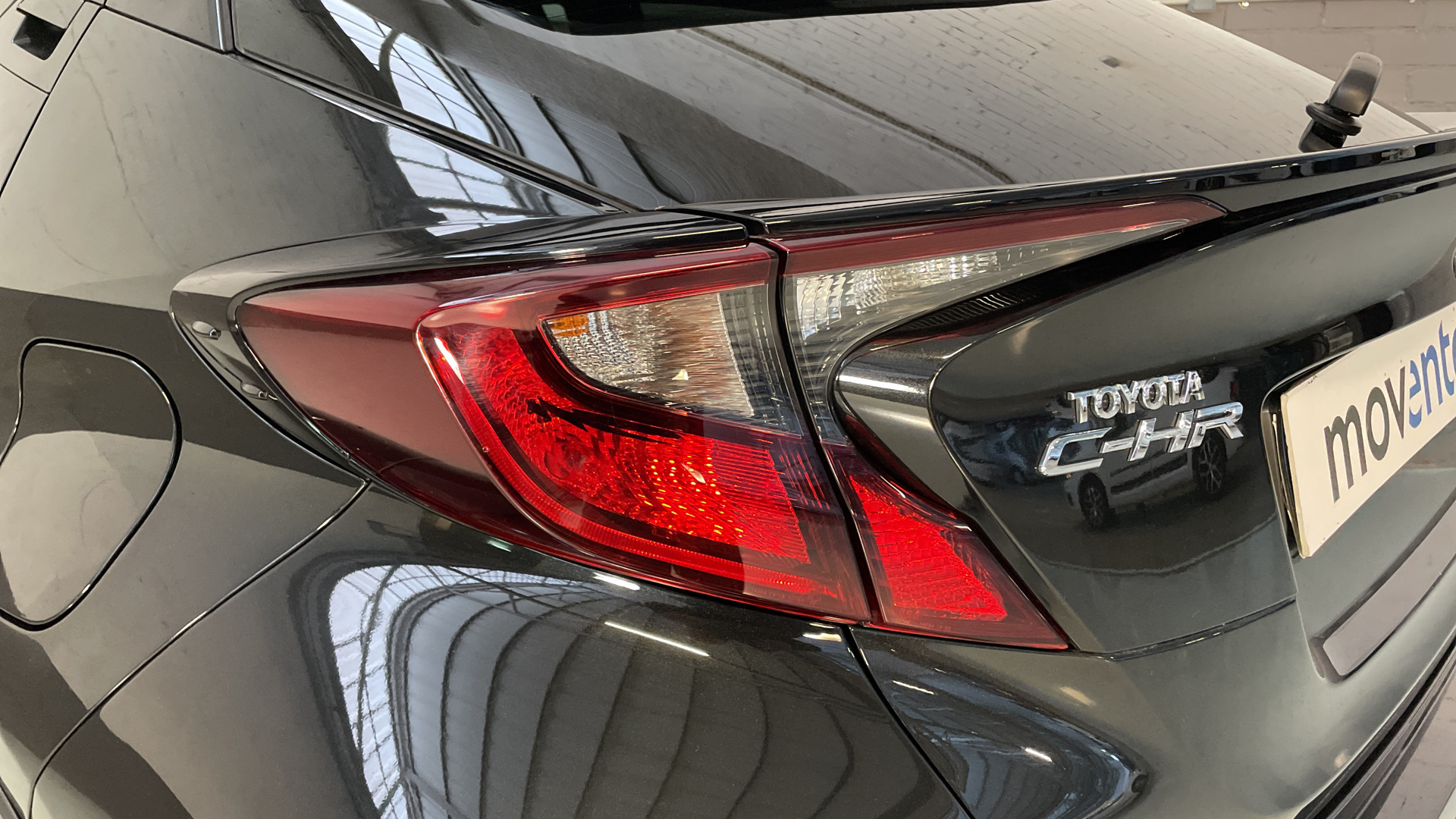 Toyota C-HR 1.8 125H - 13