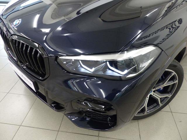 BMW X5 xDrive45e color Negro. Año 2021. 290KW(394CV). Híbrido Electro/Gasolina. En concesionario Lurauto - Gipuzkoa de Guipuzcoa