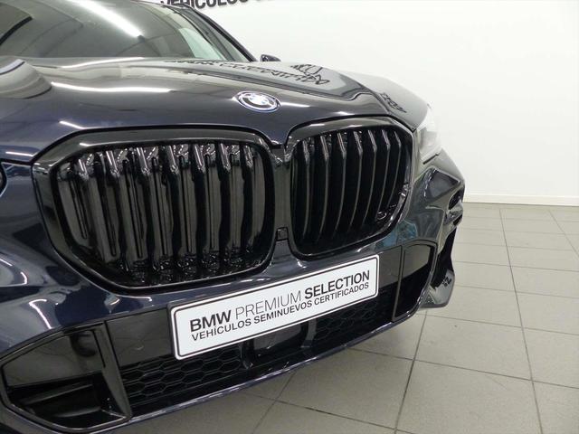 BMW X5 xDrive45e color Negro. Año 2021. 290KW(394CV). Híbrido Electro/Gasolina. En concesionario Lurauto - Gipuzkoa de Guipuzcoa