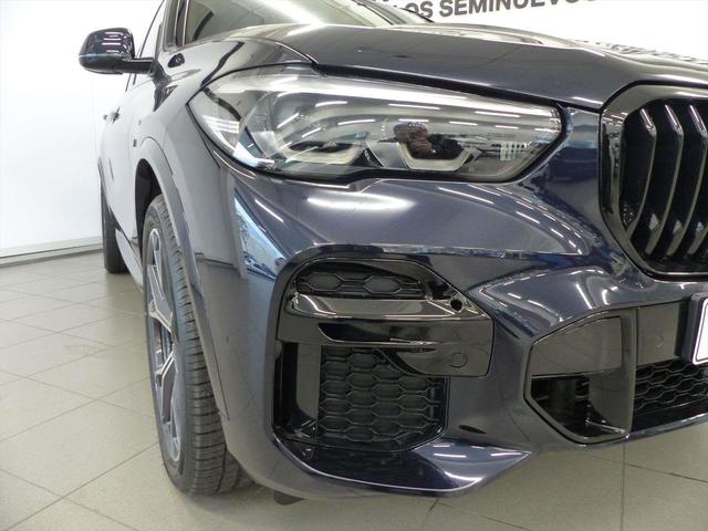 BMW X5 xDrive45e color Negro. Año 2021. 290KW(394CV). Híbrido Electro/Gasolina. En concesionario Lurauto - Gipuzkoa de Guipuzcoa