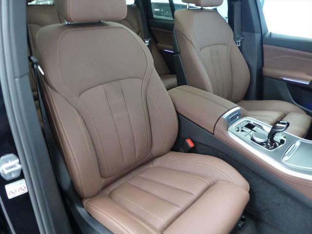 BMW X5 xDrive45e color Negro. Año 2021. 290KW(394CV). Híbrido Electro/Gasolina. En concesionario Lurauto - Gipuzkoa de Guipuzcoa