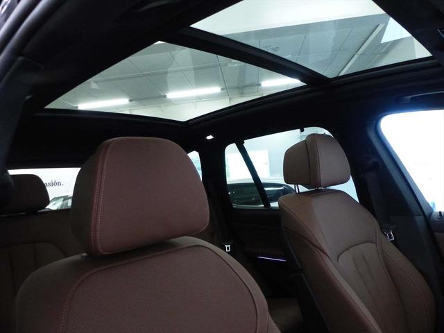 BMW X5 xDrive45e color Negro. Año 2021. 290KW(394CV). Híbrido Electro/Gasolina. En concesionario Lurauto - Gipuzkoa de Guipuzcoa