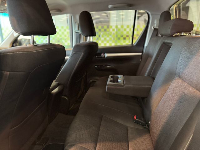 Toyota Hilux 2.4 D-4D Doble Cabina VXL A/T 110 kW (150 CV)