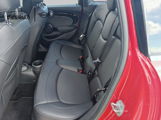 fotoG 8 del MINI MINI 5 Puertas Cooper 100 kW (136 CV) 136cv Gasolina del 2022 en Sta. C. Tenerife
