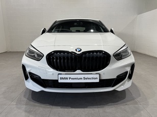 Fotos de BMW Serie 1 118i color Blanco. Año 2023. 103KW(140CV). Gasolina. En concesionario Motor Munich Cadi - Manresa - VO de Barcelona