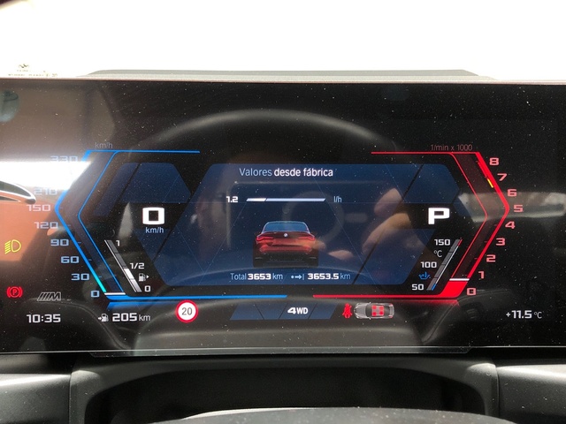 BMW M M4 Coupe color Rojo. Año 2024. 375KW(510CV). Gasolina. En concesionario Movilnorte El Plantio de Madrid
