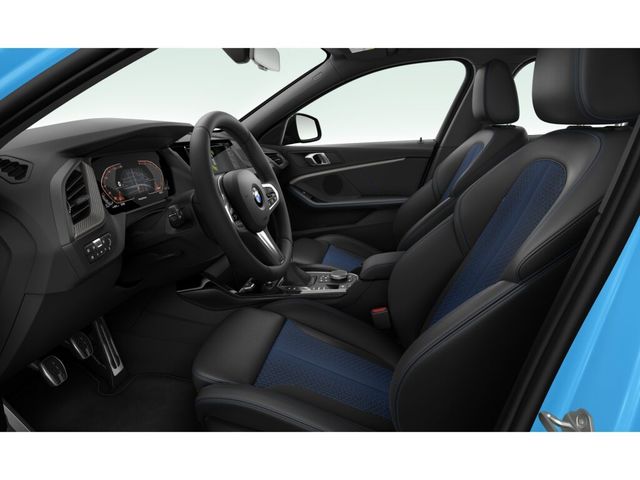 BMW Serie 1 116d color Azul. Año 2024. 85KW(116CV). Diésel. En concesionario Ceres Motor S.L. de Cáceres