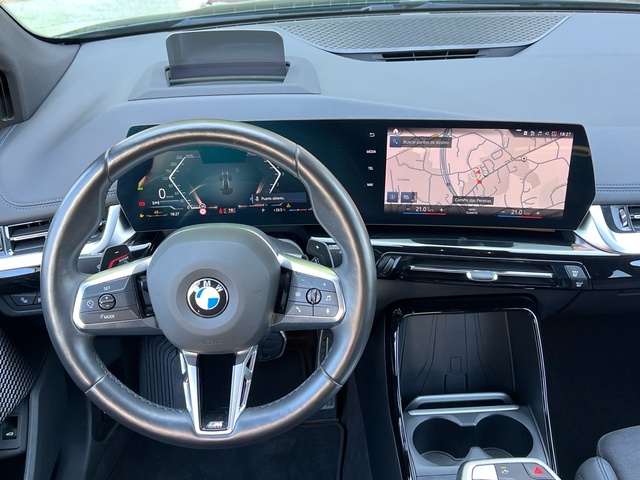 BMW Serie 2 218d Active Tourer color Verde. Año 2024. 110KW(150CV). Diésel. En concesionario Celtamotor Vigo de Pontevedra