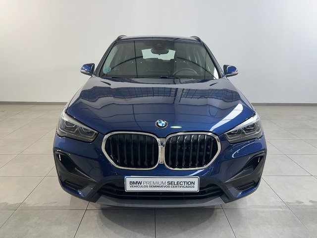 BMW X1 sDrive18d color Azul. Año 2022. 110KW(150CV). Diésel. En concesionario Movitransa Cars Jerez de Cádiz