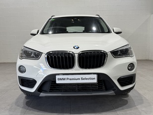 Fotos de BMW X1 sDrive18i color Blanco. Año 2019. 103KW(140CV). Gasolina. En concesionario MOTOR MUNICH S.A.U  - Terrassa de Barcelona