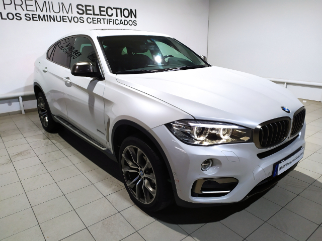 BMW X6 xDrive30d color Blanco. Año 2017. 190KW(258CV). Diésel. En concesionario Hispamovil Elche de Alicante