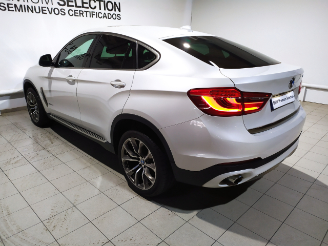 BMW X6 xDrive30d color Blanco. Año 2017. 190KW(258CV). Diésel. En concesionario Hispamovil Elche de Alicante