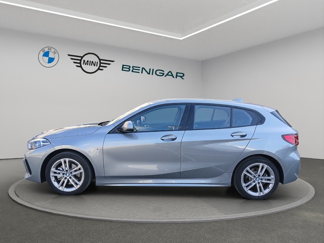 BMW Serie 1 116d color Gris. Año 2024. 85KW(116CV). Diésel. En concesionario FINESTRAT Automoviles Fersan, S.A. de Alicante