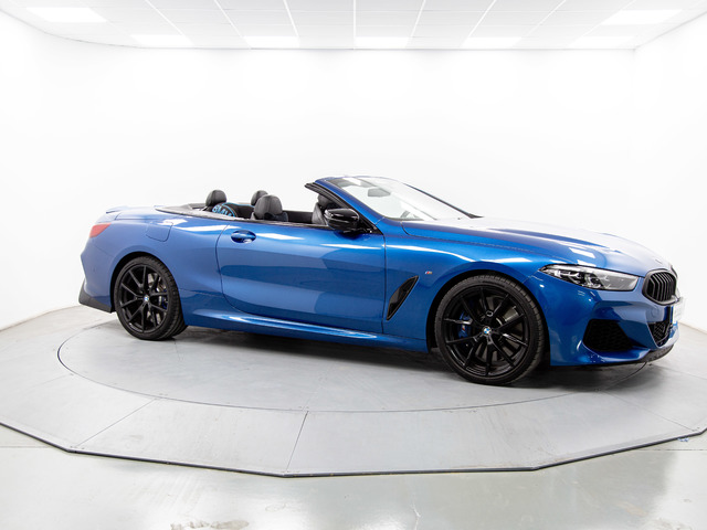 BMW Serie 8 M850i Cabrio color Azul. Año 2019. 390KW(530CV). Gasolina. En concesionario Móvil Begar Alicante de Alicante