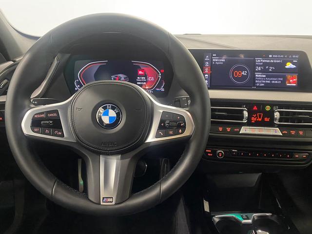 BMW Serie 1 118i color Blanco. Año 2021. 103KW(140CV). Gasolina. En concesionario Marmotor de Las Palmas